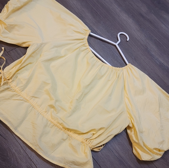 Levis puff sleeve cotton blouse -Size medium - Picture 5 of 11